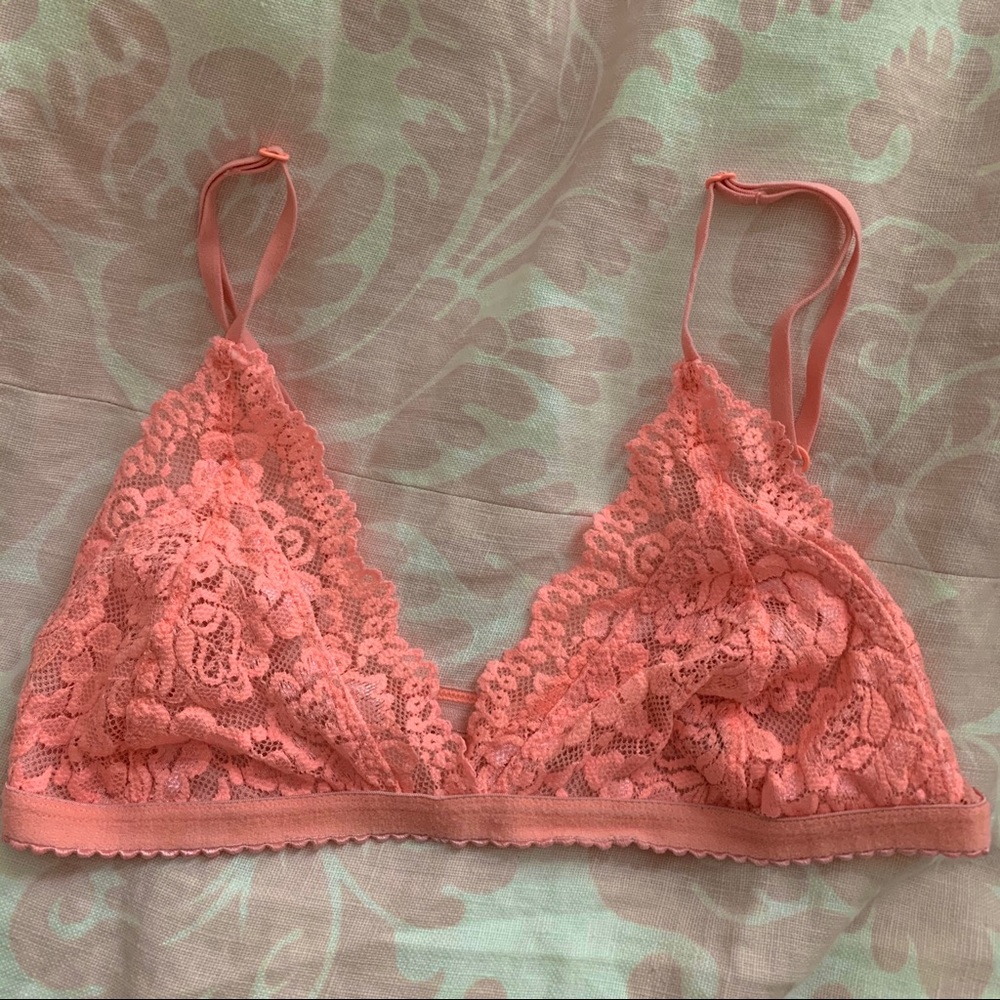 Aritzia Brallette